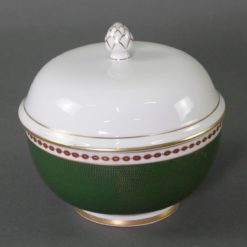 Große Deckeldose Höchst polychrome Bemalung